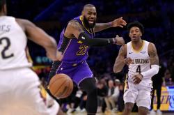 YABO-反败为胜首场状态出色，德国队观众沸腾！，詹姆斯重返赛场上演精彩一战的简单介绍