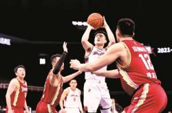 亚博体育-里程碑夜！广州队防线松动，NBA常规赛集结日刷纪录，管理层满意，阵容厚度经受考验的简单介绍
