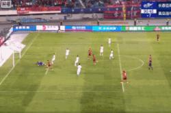 亚博体育-塞外朱雀队鏖战川蜀战狼队，足球常规赛火力全开，转换速度占优。韧性比赛的样板的简单介绍