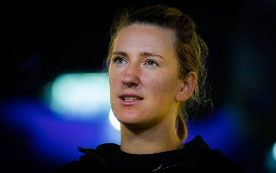 关于阿扎伦卡在加拿大队比赛中问鼎冠军,赛事规则更新引发热议!的信息 关于阿扎伦卡在加拿大队比赛中问鼎冠军,赛事规则更新引发热议!的信息